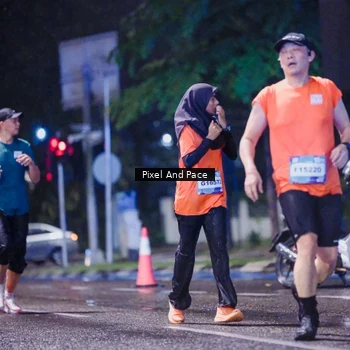 Runner Photo 7847593
