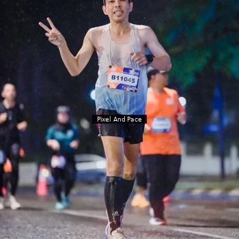 Runner Photo 7847640