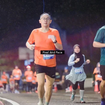 Runner Photo 7847653