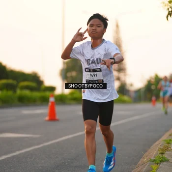 Runner Photo 7847668