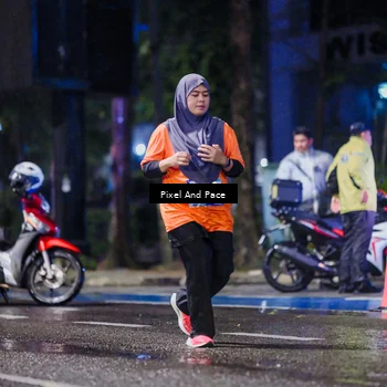 Runner Photo 7847687