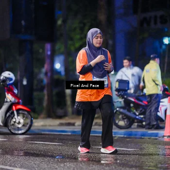 Runner Photo 7847689