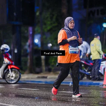 Runner Photo 7847691