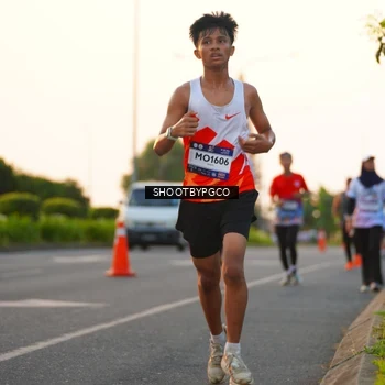 Runner Photo 7847840