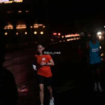 Runner Photo 7847865