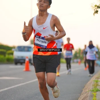 Runner Photo 7847893
