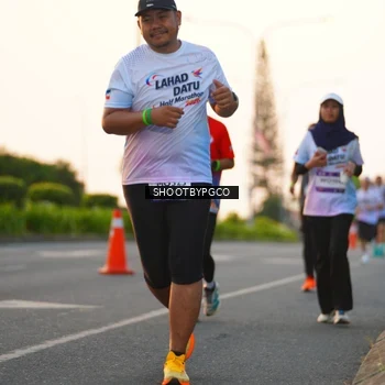 Runner Photo 7847903