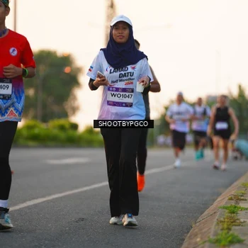 Runner Photo 7847939