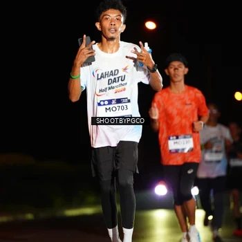 Runner Photo 7847951