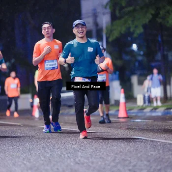 Runner Photo 7848149