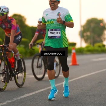 Runner Photo 7848635