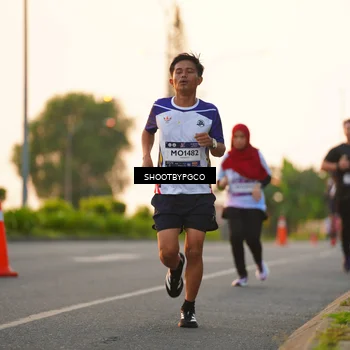 Runner Photo 7848669