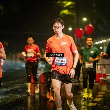 Runner Photo 7848768