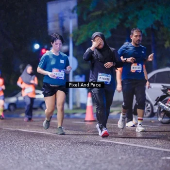 Runner Photo 7848834