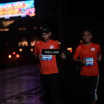 Runner Photo 7849062