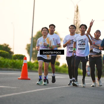 Runner Photo 7850002
