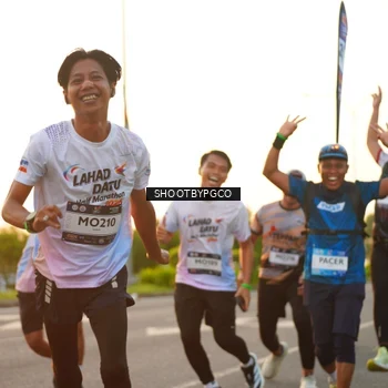 Runner Photo 7850316