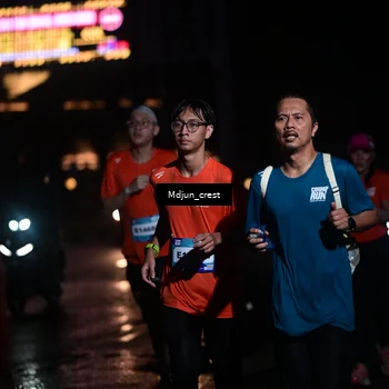 Runner Photo 7851048
