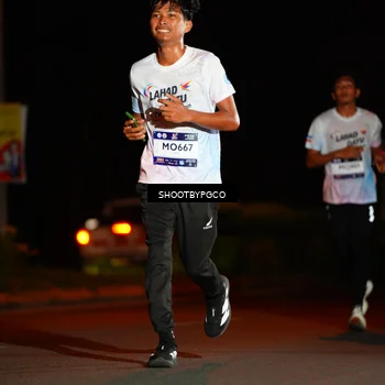 Runner Photo 7851149