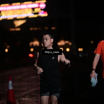 Runner Photo 7851187
