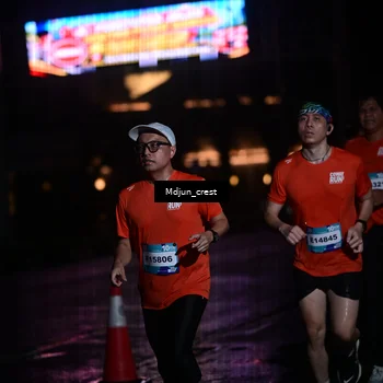 Runner Photo 7851242