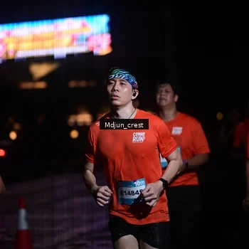Runner Photo 7851265