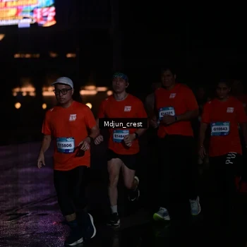 Runner Photo 7851299