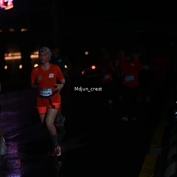 Runner Photo 7851359