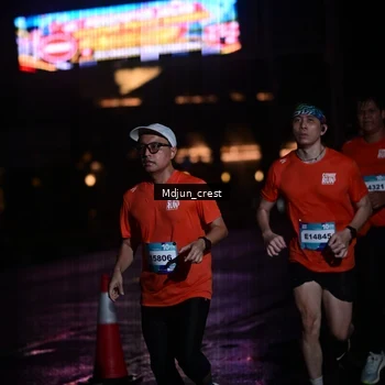 Runner Photo 7851382