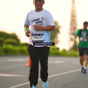 Runner Photo 7851413
