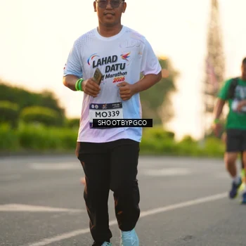 Runner Photo 7851418