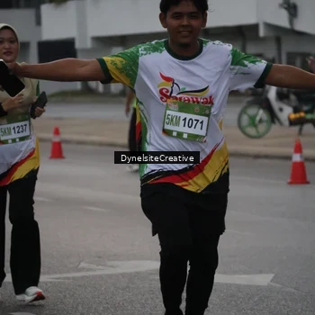 Runner Photo 7851477
