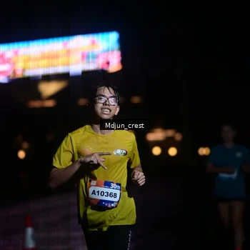 Runner Photo 7851513