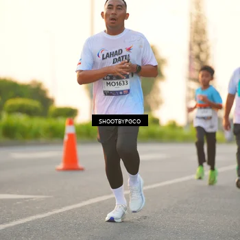 Runner Photo 7851628