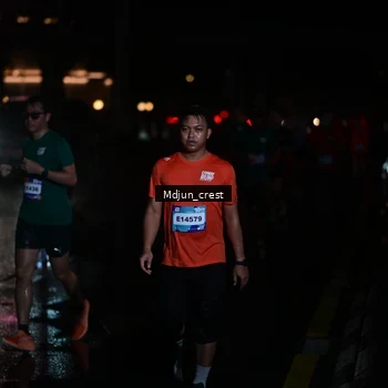 Runner Photo 7851646