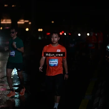 Runner Photo 7851649