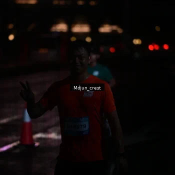 Runner Photo 7851662