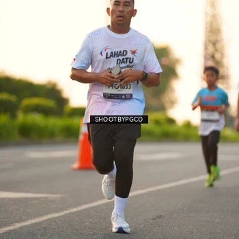 Runner Photo 7851667