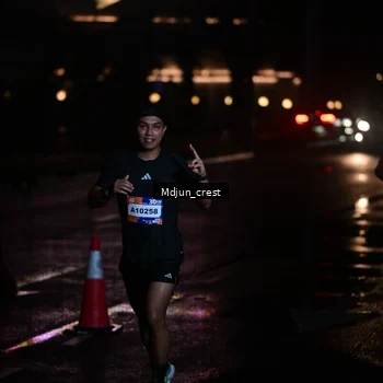 Runner Photo 7851671