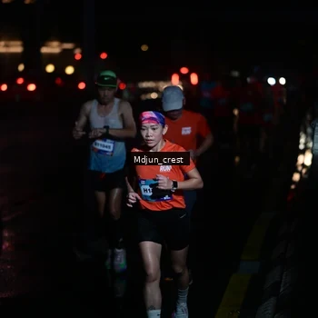 Runner Photo 7851676