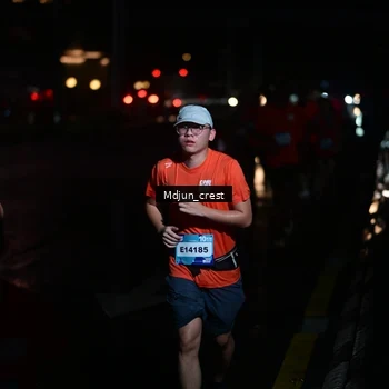 Runner Photo 7851691