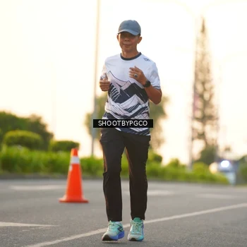 Runner Photo 7851740