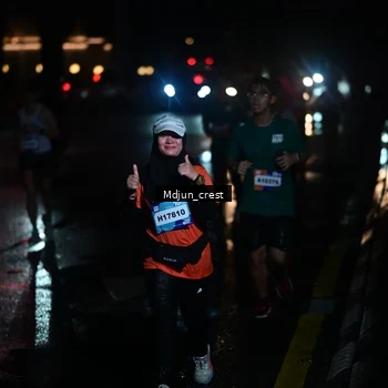 Runner Photo 7851774