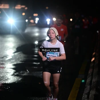 Runner Photo 7851808