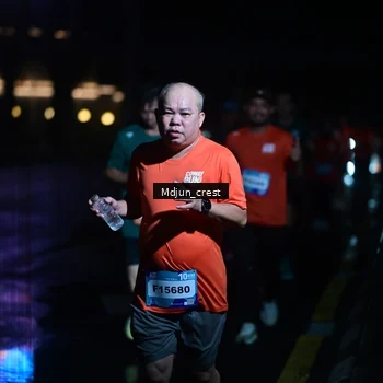 Runner Photo 7851930