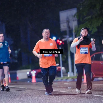 Runner Photo 7852001