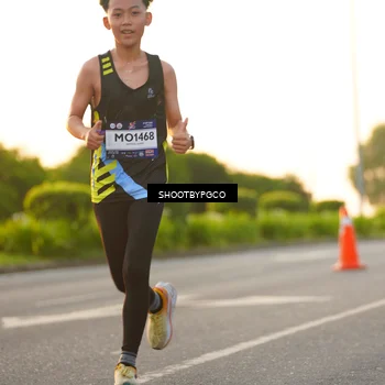 Runner Photo 7852041