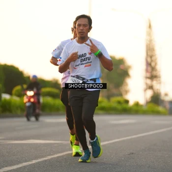 Runner Photo 7852054