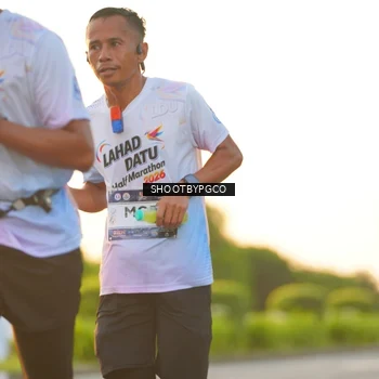 Runner Photo 7852056