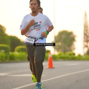 Runner Photo 7852058